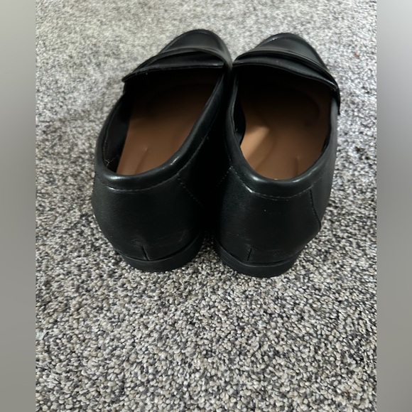 Kensie Gitty Black Ladies Penny Loafers Black Slip-on - Size 10 - New - Picture 4 of 7